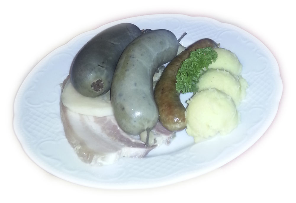 Schlachtplatte mit Kartoffelbrei